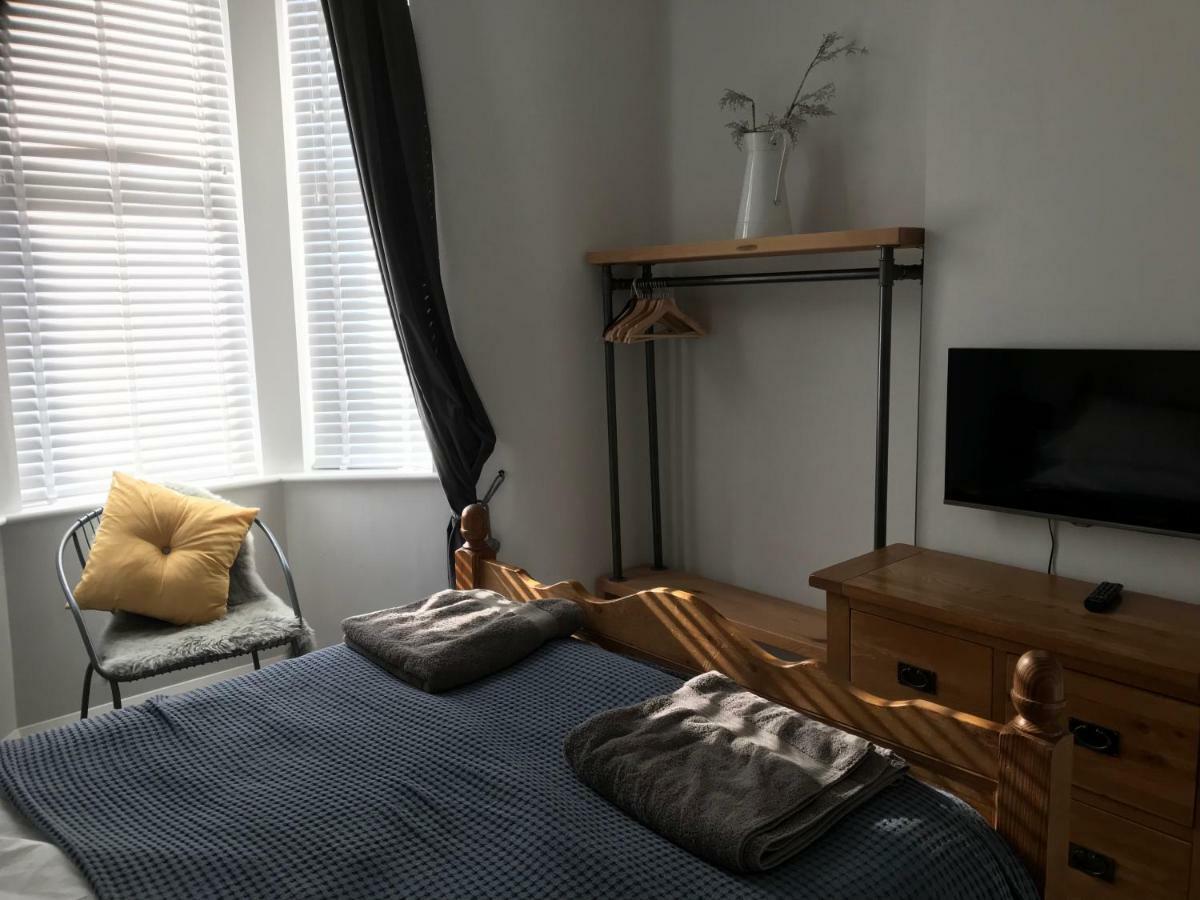 Wight View, Flat 2 Rosslyn House Apartamento Swanage